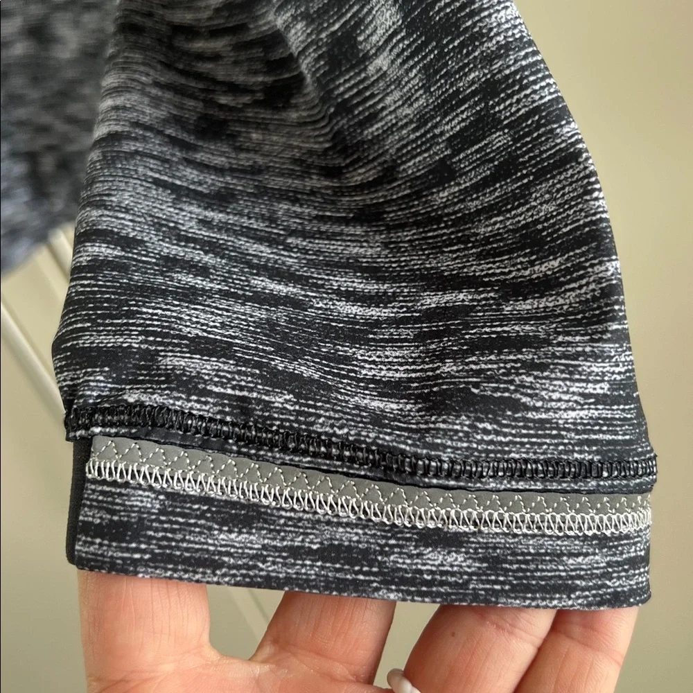 Lululemon Go The Distance Jacket - Picture 10 of 11